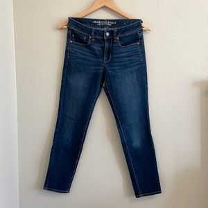 American Eagle Cropped Jeans